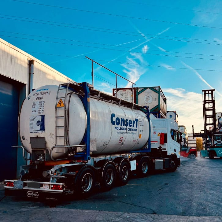 Officina interna e servizi a 360 gradi<br />